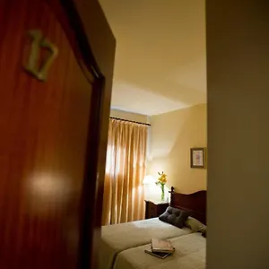https://hotel-gran-avenida.es-andalucia.com